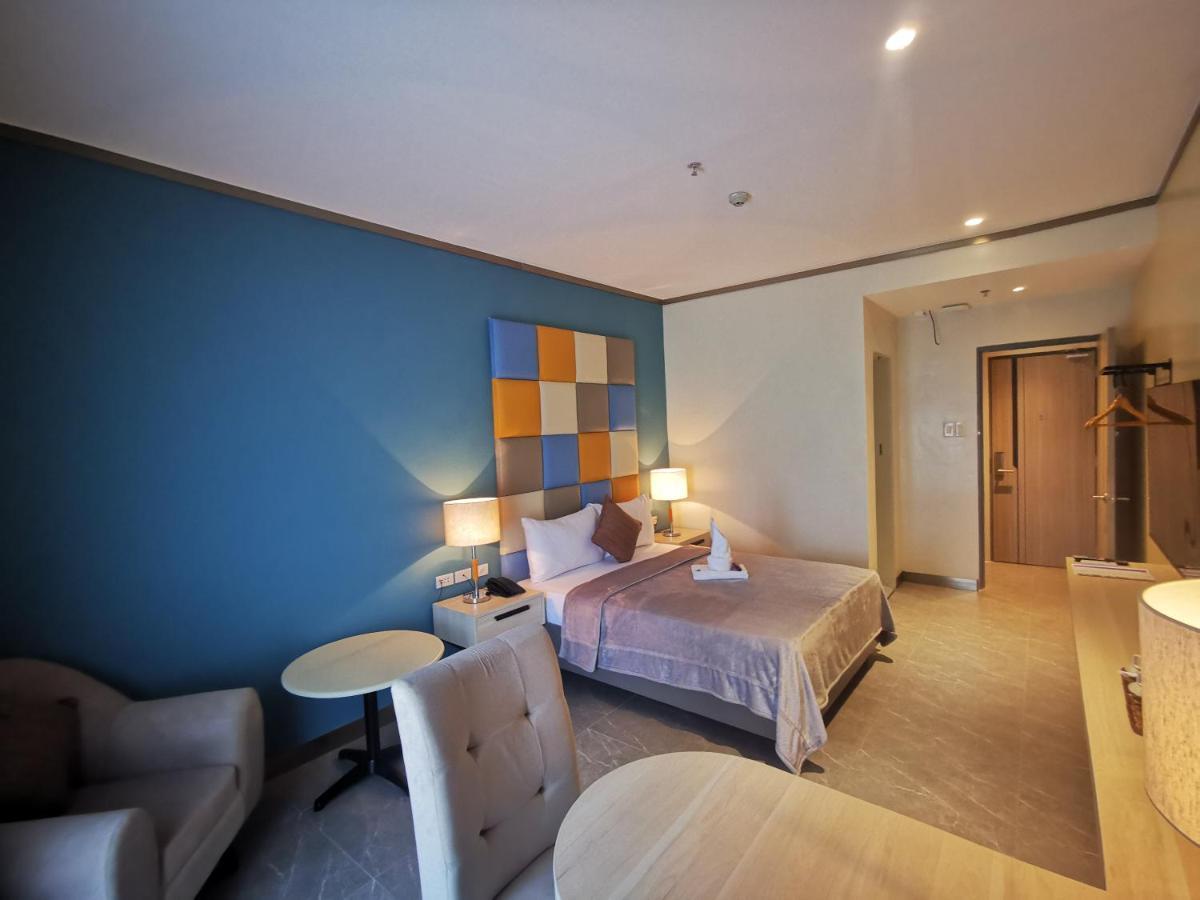 Yes Hotel Pandi Bulacan Exterior photo