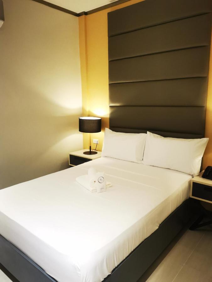 Yes Hotel Pandi Bulacan Exterior photo